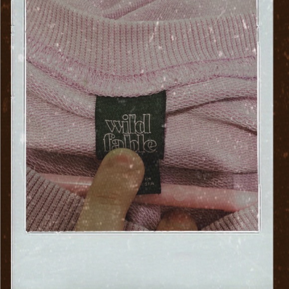 🦋💫SUPER COMFY WILD-FABLE LILAC CREWNECK!🌻🌷 - Picture 3 of 3